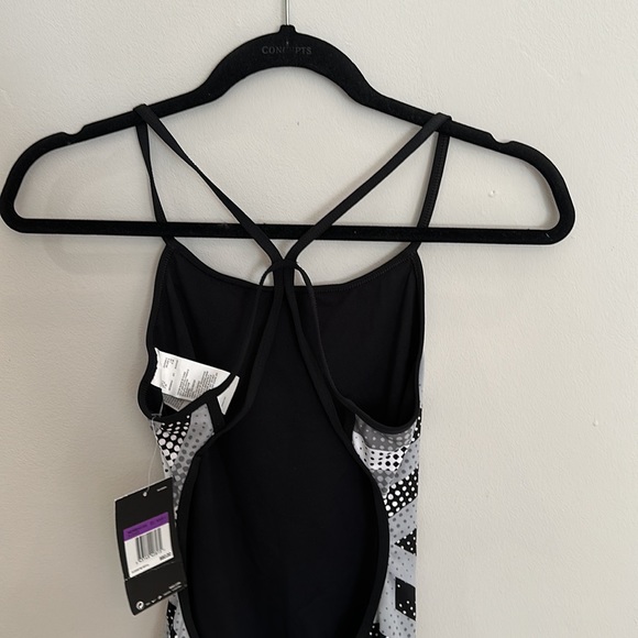 Nike Swim one piece Training Size 6/32 Like New - Picture 4 of 4